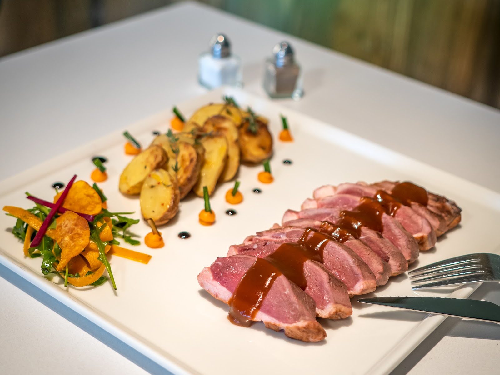 Café-Brasserie Le Taravo, restaurant à Annecy