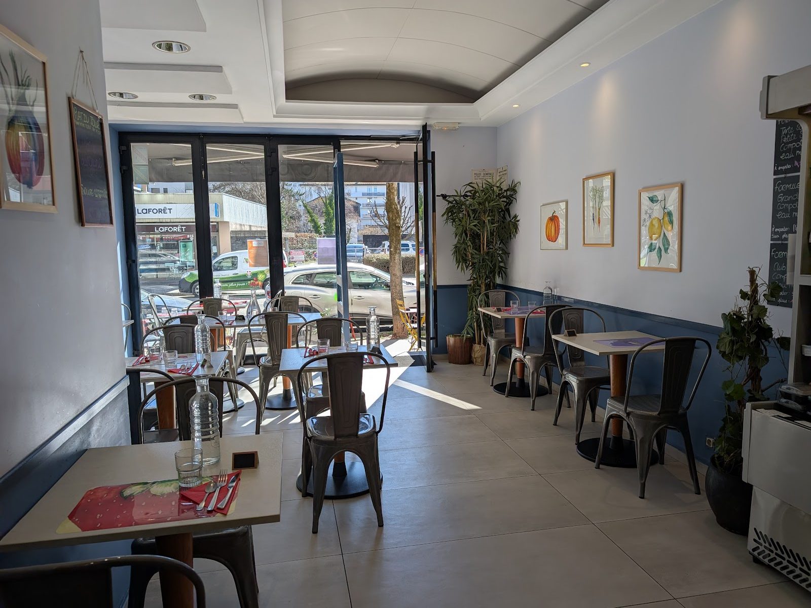 Aya Caffe, restaurant à Annecy