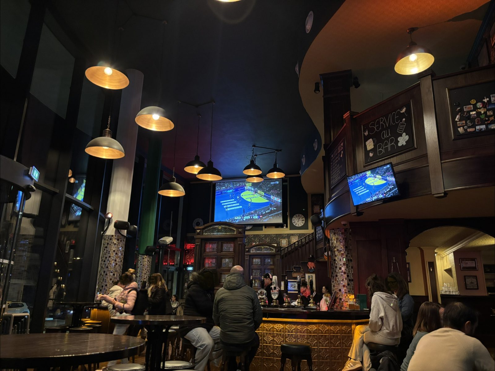 Crazy Clock, restaurant à Annecy