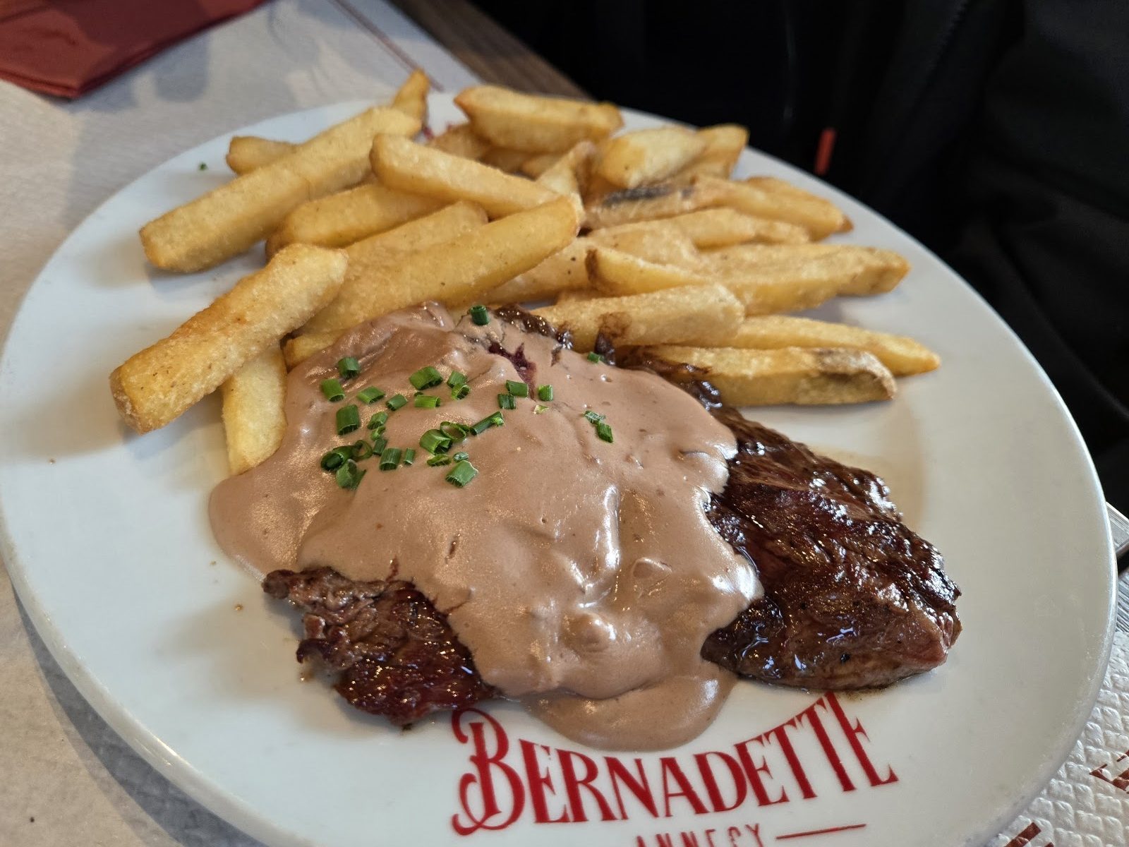 Bouillon Bernadette, restaurant à Annecy