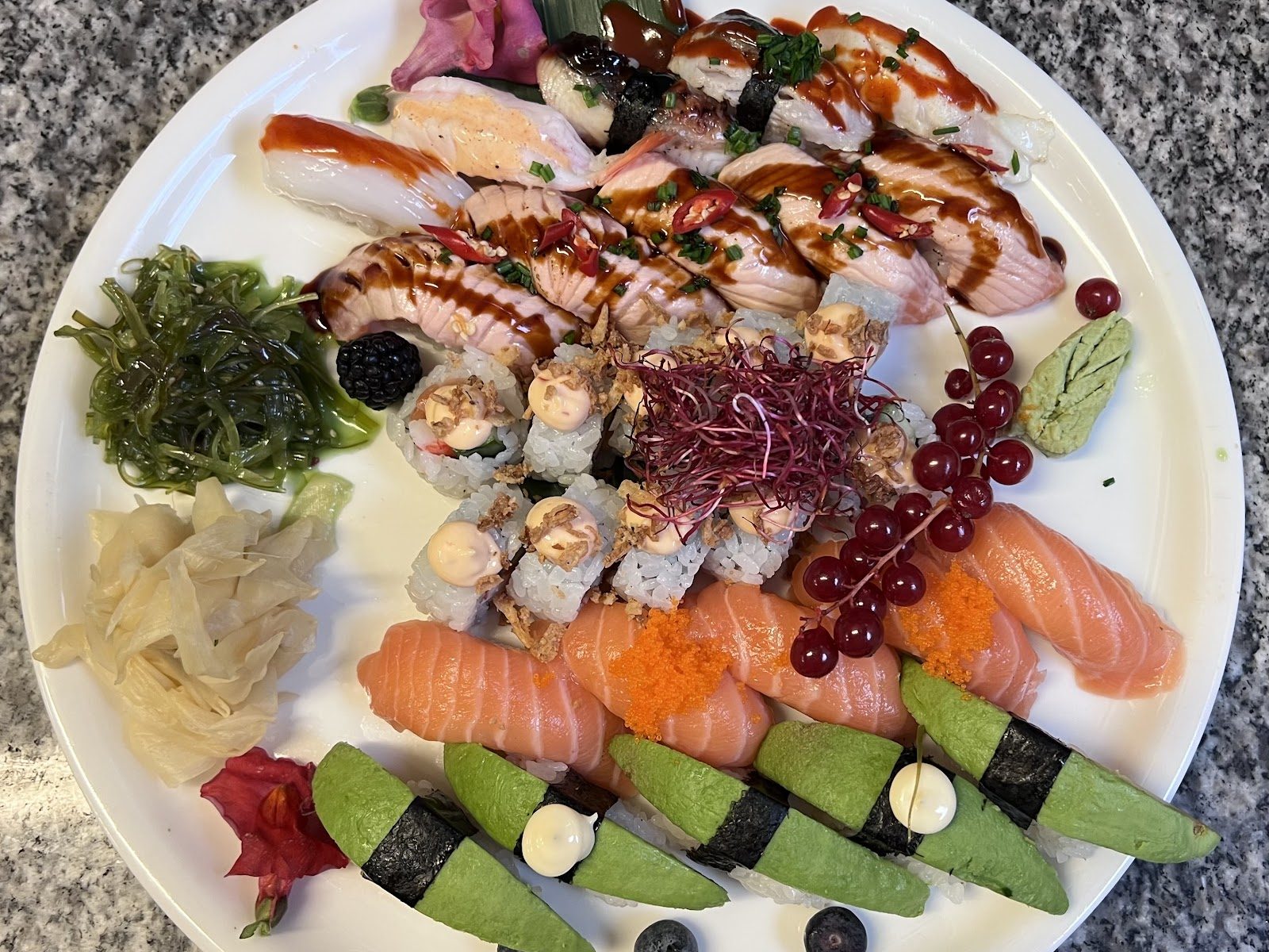 TOM restaurant coréen, japonais et mongole, restaurant à Annecy
